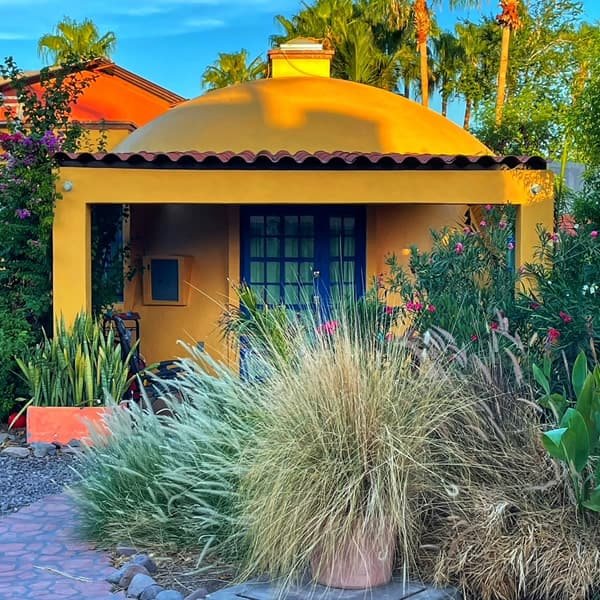 Dome Luna Front View Squared